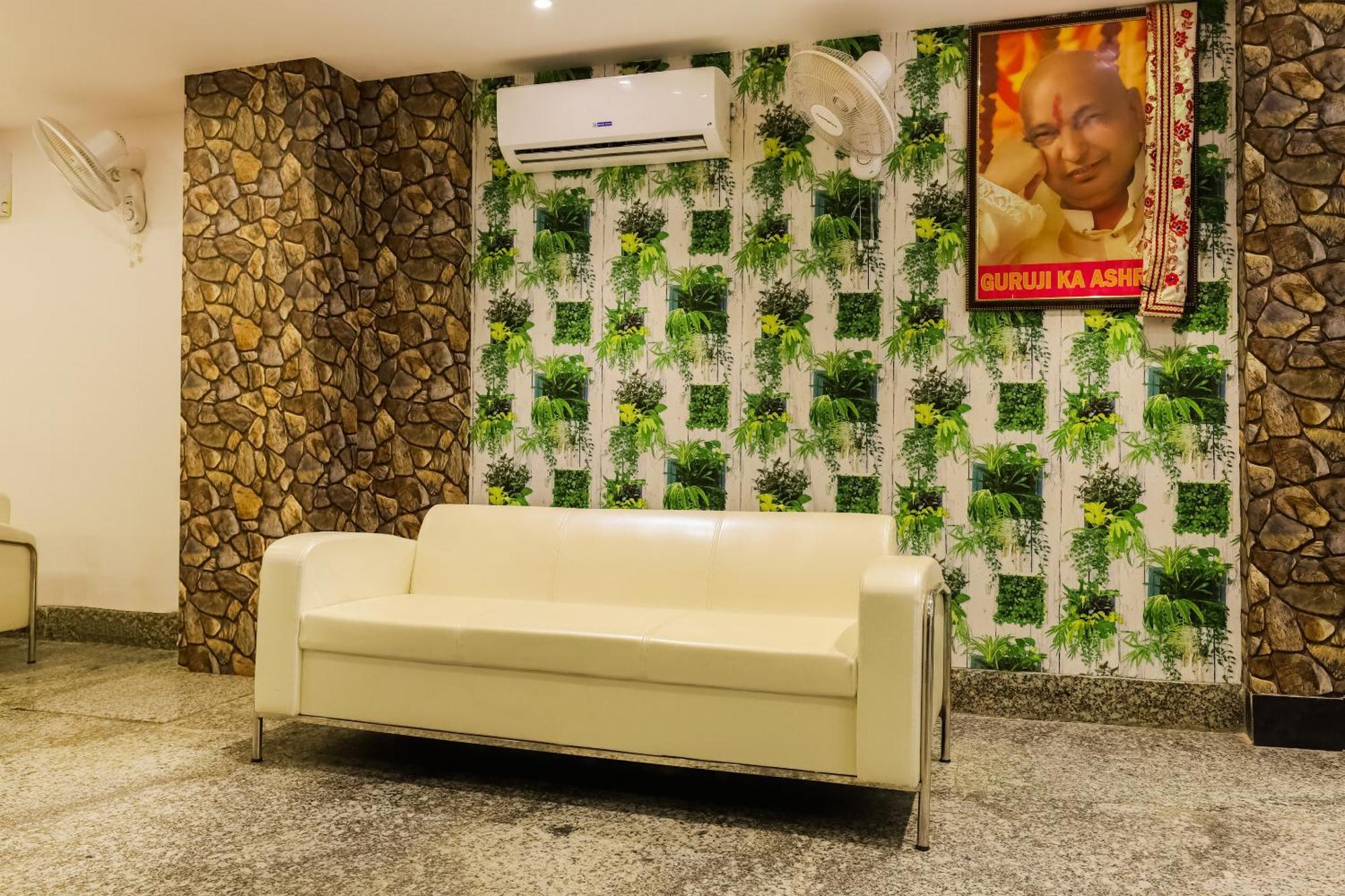 Hotel O New Tech India Delhi  Eksteriør bilde